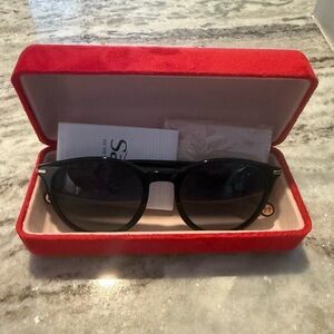 Carolina Herrera HER 0230/S never worn
